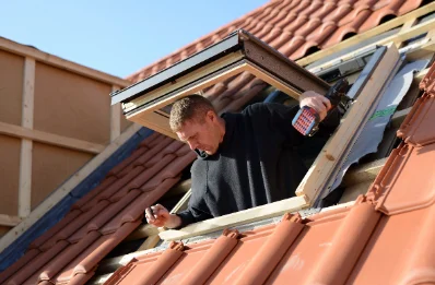 Pose de fenêtres de toit Velux à Baleyssagues